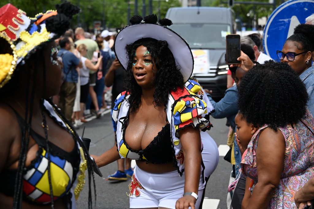 ../Images/Zomercarnaval 2024 391.jpg